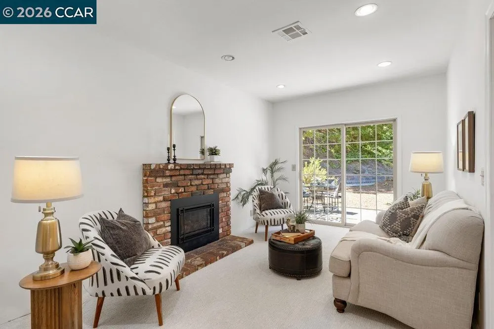 789 Charlton Dr Pleasant Hill, CA 94523