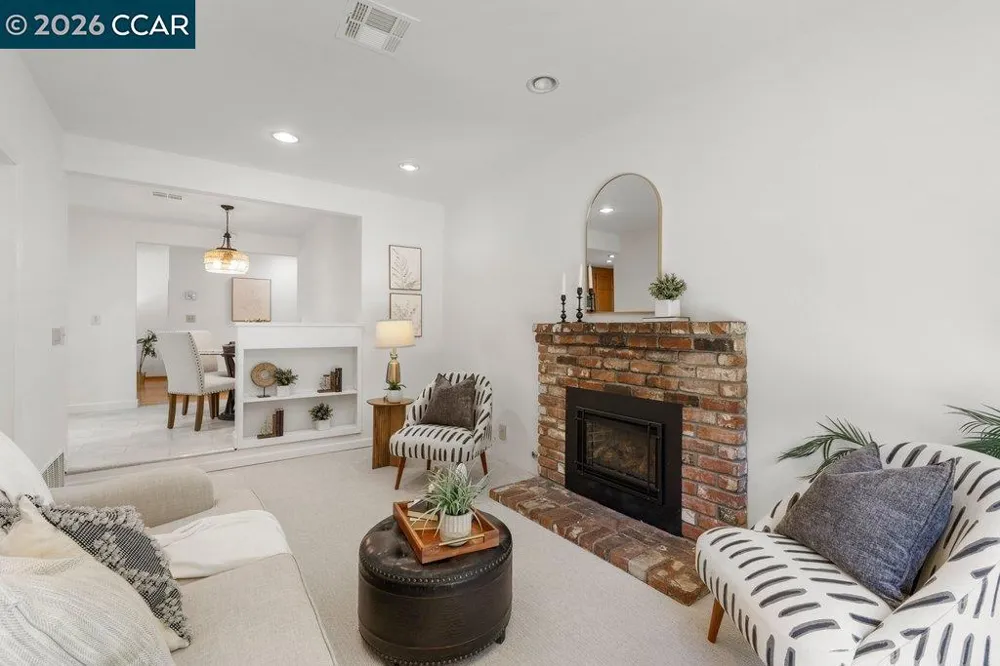 789 Charlton Dr Pleasant Hill, CA 94523
