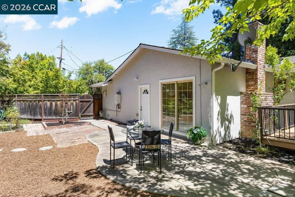 789 Charlton Dr Pleasant Hill, CA 94523