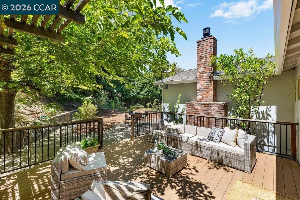 789 Charlton Dr Pleasant Hill, CA 94523