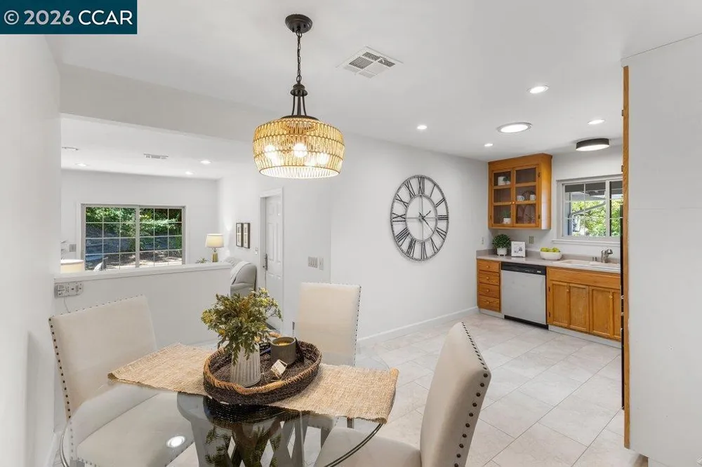 789 Charlton Dr Pleasant Hill, CA 94523