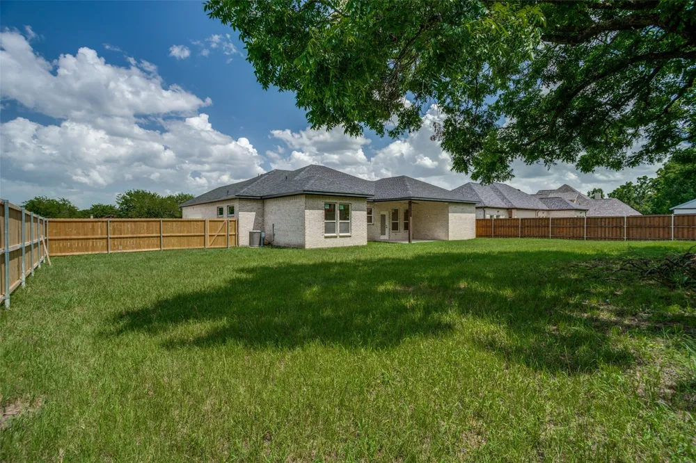 2013 Bois D Arc Drive Bonham, TX 75418