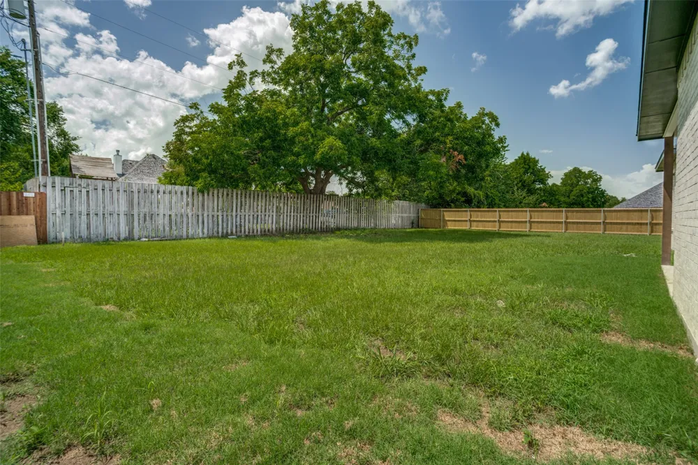 2013 Bois D Arc Drive Bonham, TX 75418