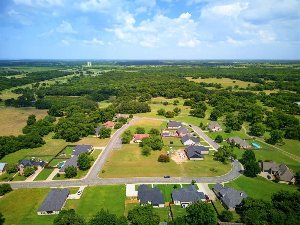 2013 Bois D Arc Drive Bonham, TX 75418