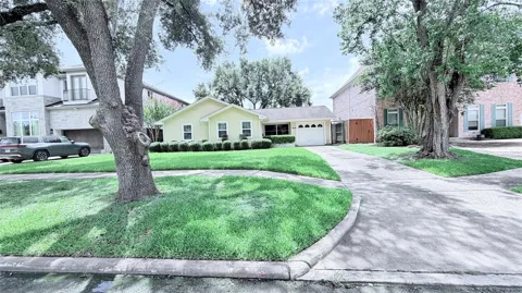 5235 Mimosa Drive
