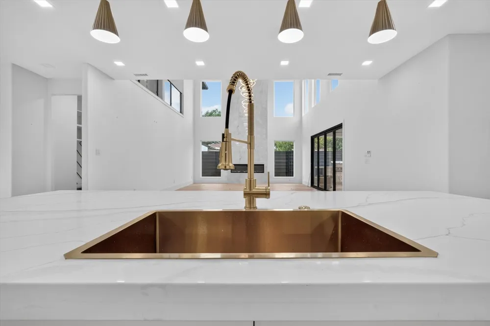 3819 Wemdon Drive Dallas, TX 75220