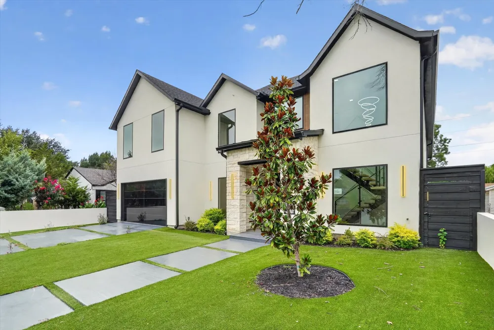 3819 Wemdon Drive Dallas, TX 75220