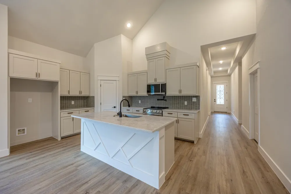 2904 Hiawatha Trail Lake Worth, TX 76135