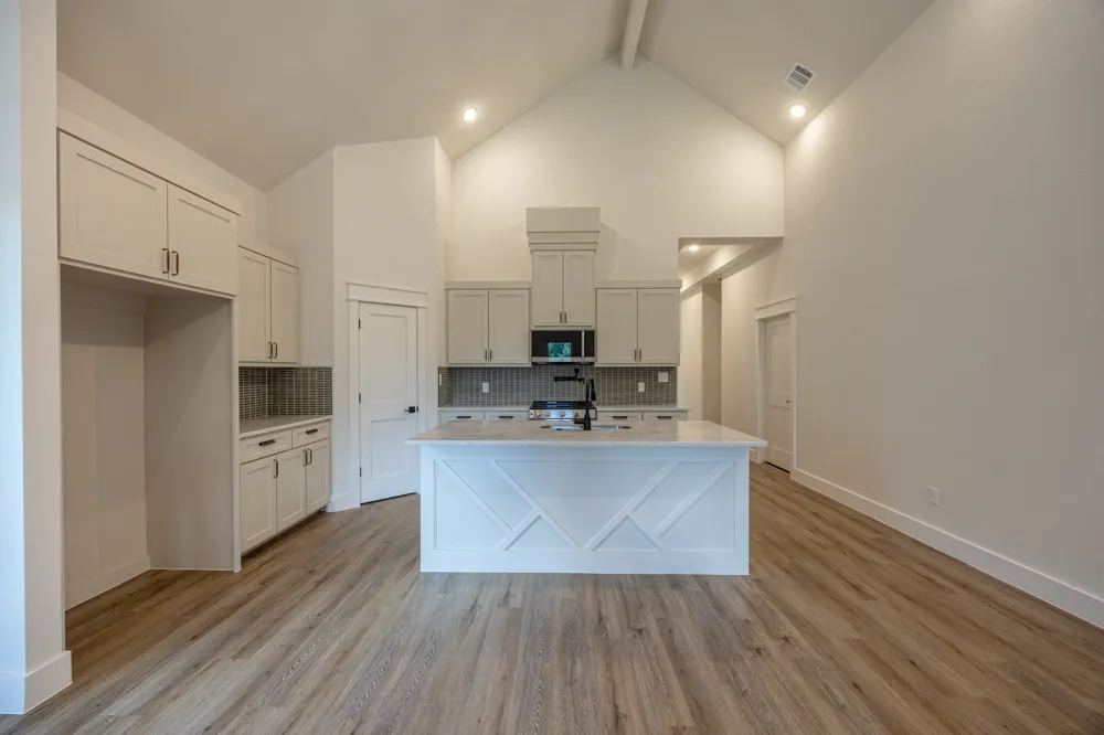 2904 Hiawatha Trail Lake Worth, TX 76135