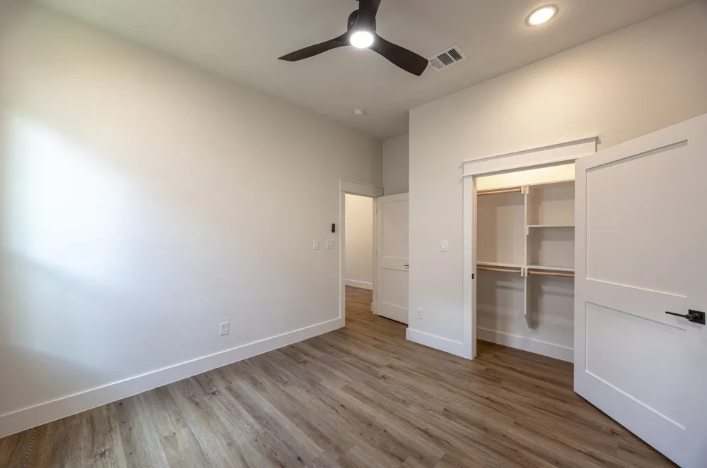 2904 Hiawatha Trail Lake Worth, TX 76135