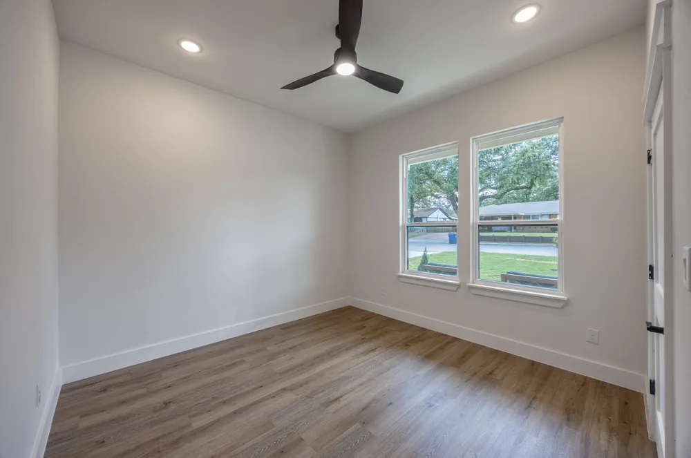 2904 Hiawatha Trail Lake Worth, TX 76135