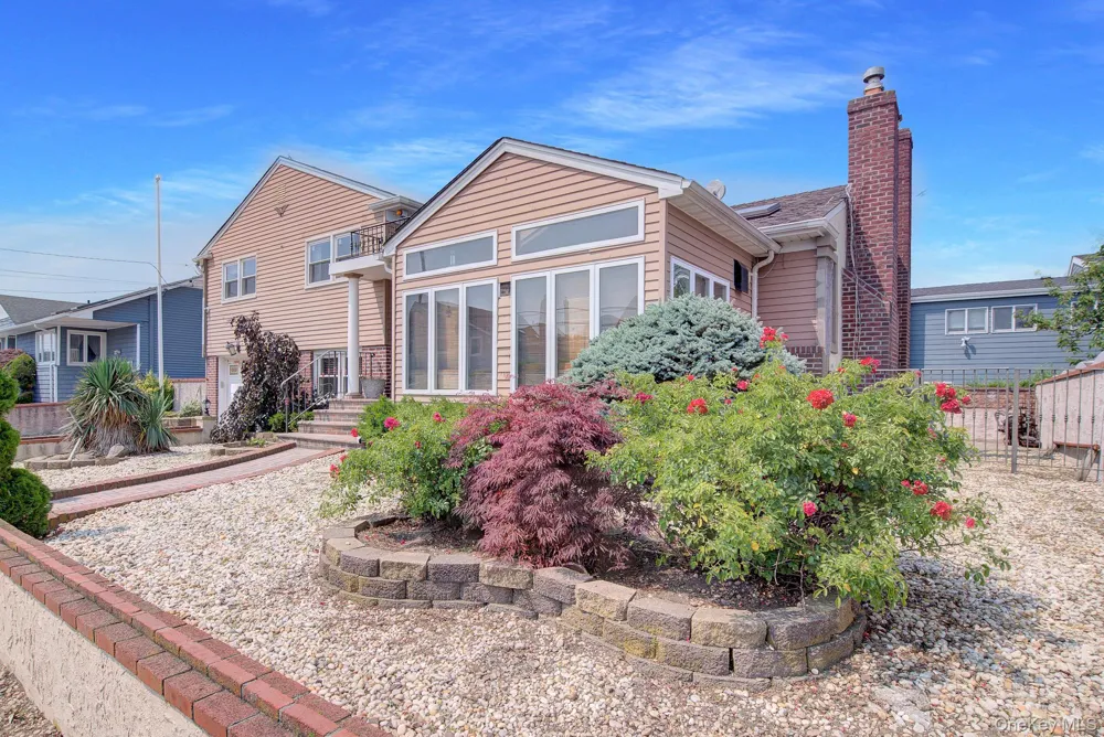 24 Pinehurst Street Lido Beach, NY 11561