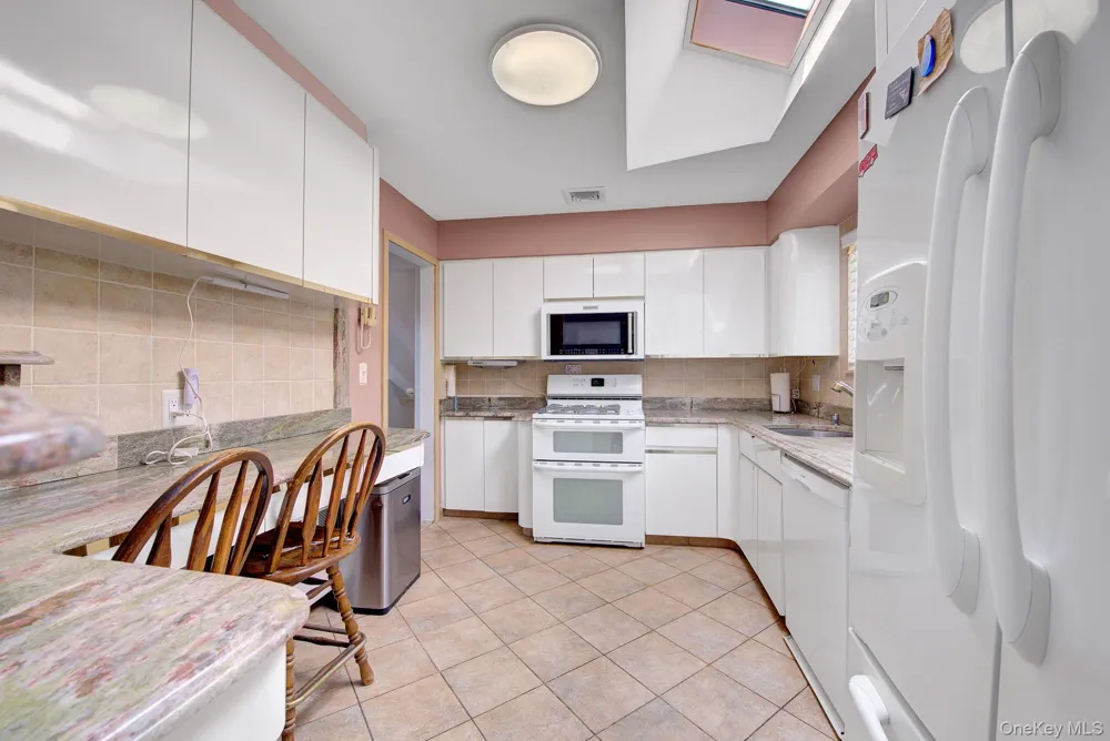 24 Pinehurst Street Lido Beach, NY 11561