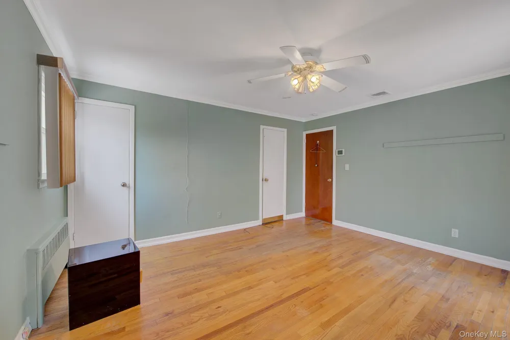 24 Pinehurst Street Lido Beach, NY 11561