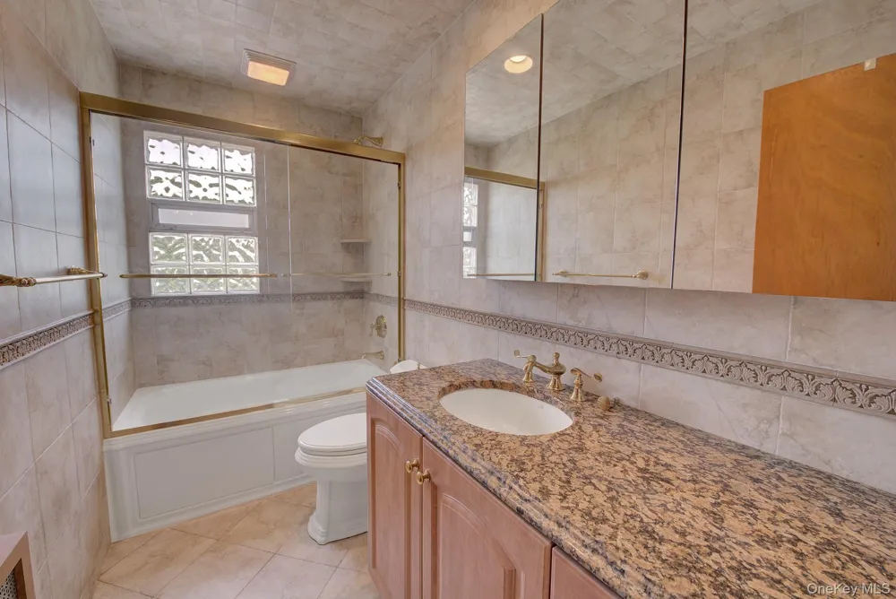 24 Pinehurst Street Lido Beach, NY 11561