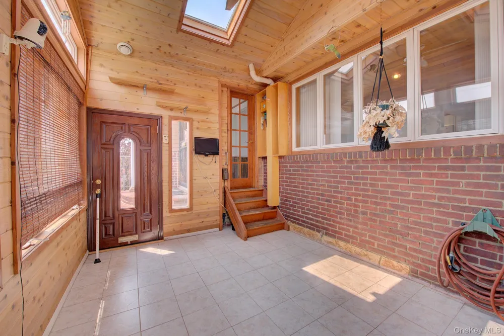 24 Pinehurst Street Lido Beach, NY 11561