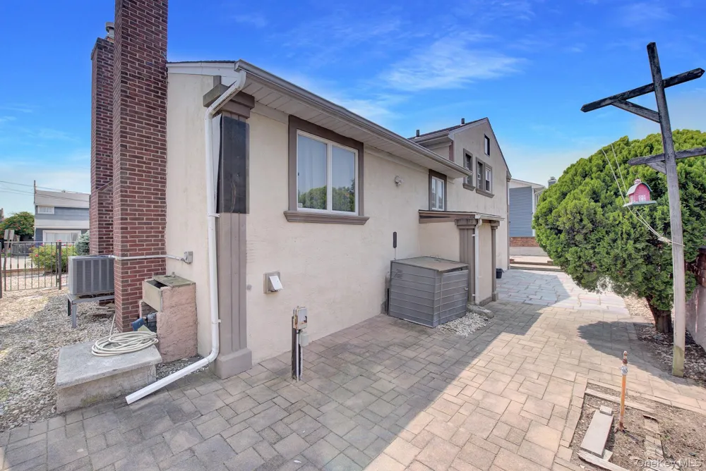 24 Pinehurst Street Lido Beach, NY 11561