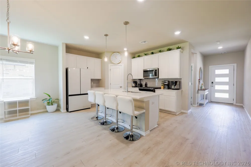 2416 W Birmingham Street Broken Arrow, OK 74011