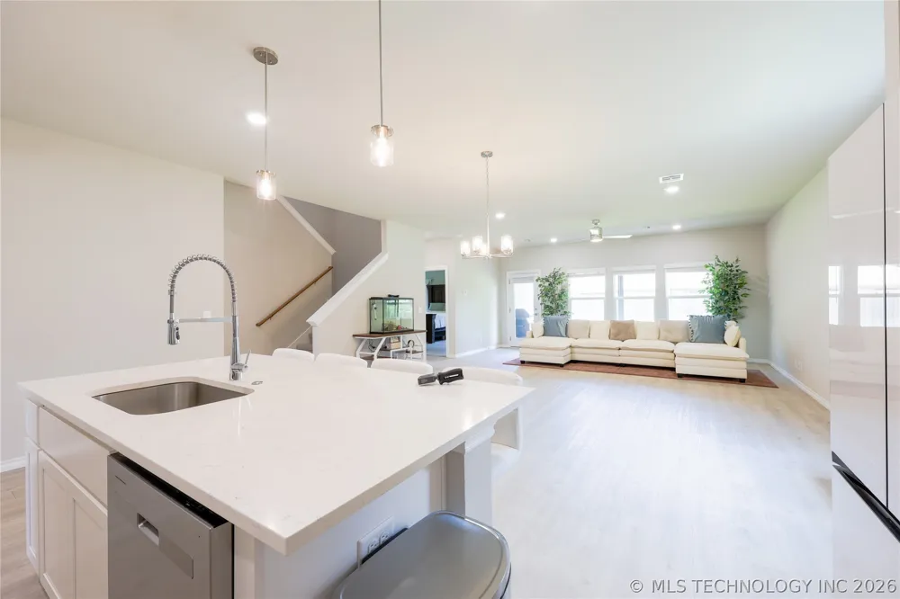 2416 W Birmingham Street Broken Arrow, OK 74011