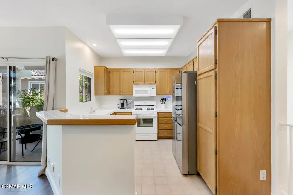 11688 Quailcreek Court Moorpark, CA 93021