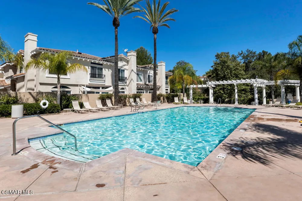 11688 Quailcreek Court Moorpark, CA 93021