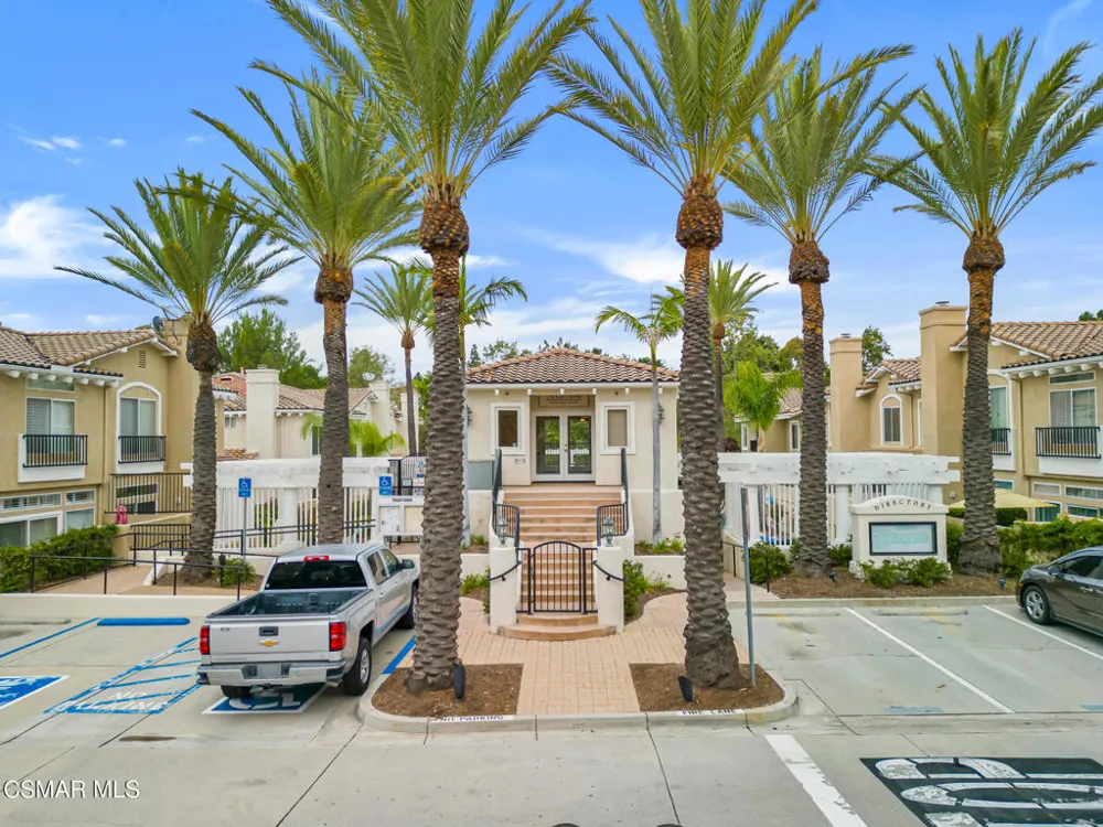 11688 Quailcreek Court Moorpark, CA 93021