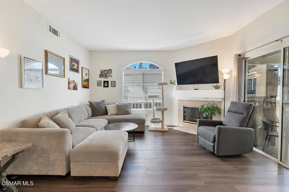 11688 Quailcreek Court Moorpark, CA 93021
