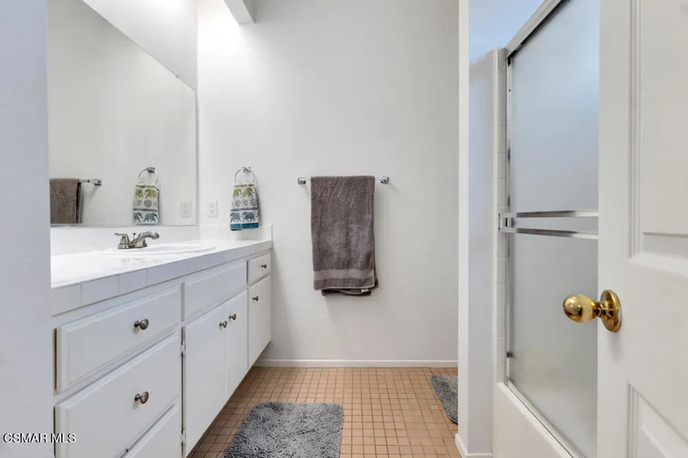 11688 Quailcreek Court Moorpark, CA 93021