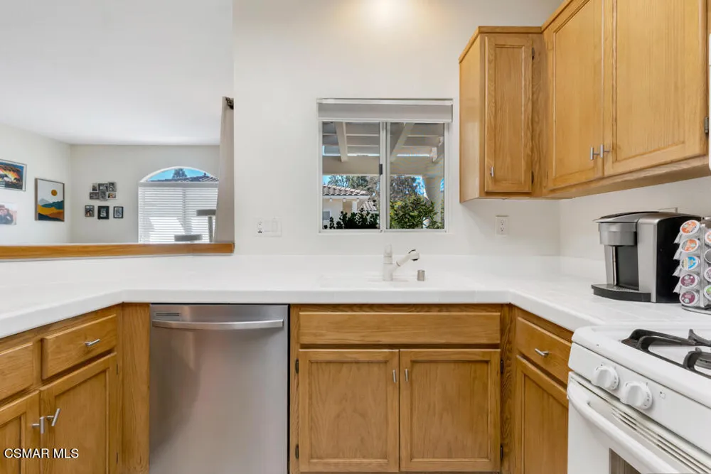 11688 Quailcreek Court Moorpark, CA 93021