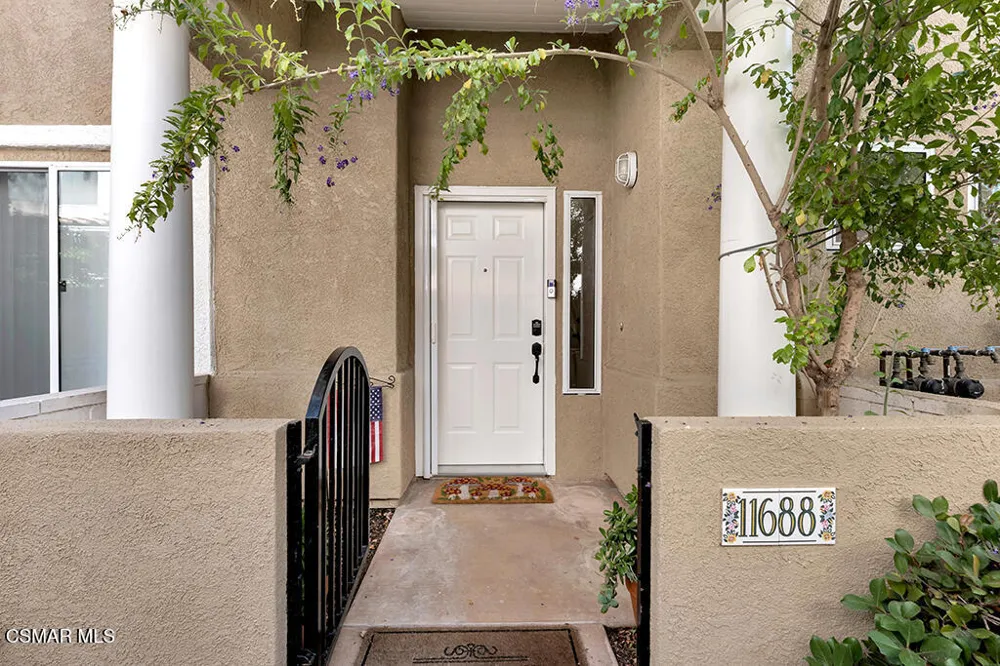11688 Quailcreek Court Moorpark, CA 93021