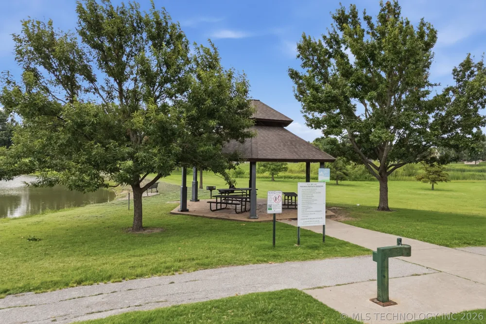 8523 S 70th EastAvenue Tulsa, OK 74133