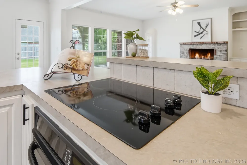 8523 S 70th EastAvenue Tulsa, OK 74133