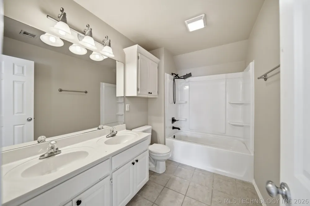 8523 S 70th EastAvenue Tulsa, OK 74133