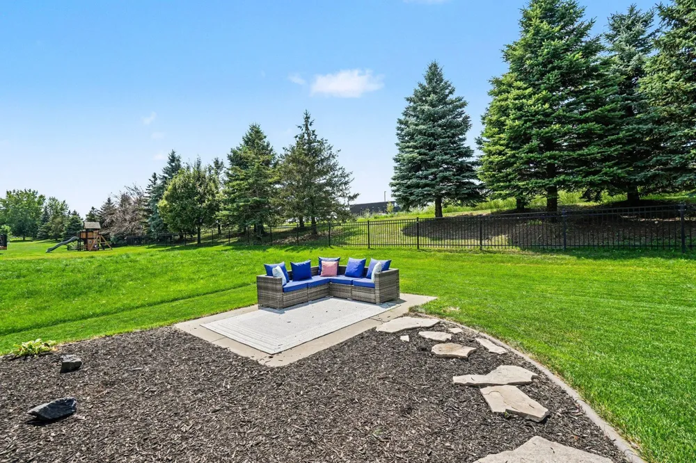 1834 Spring Creek Drive Carver, MN 55315