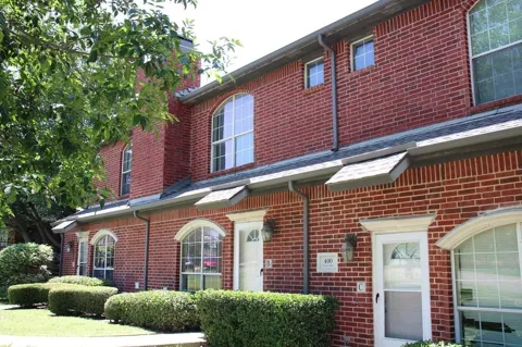 400 Central Park Drive