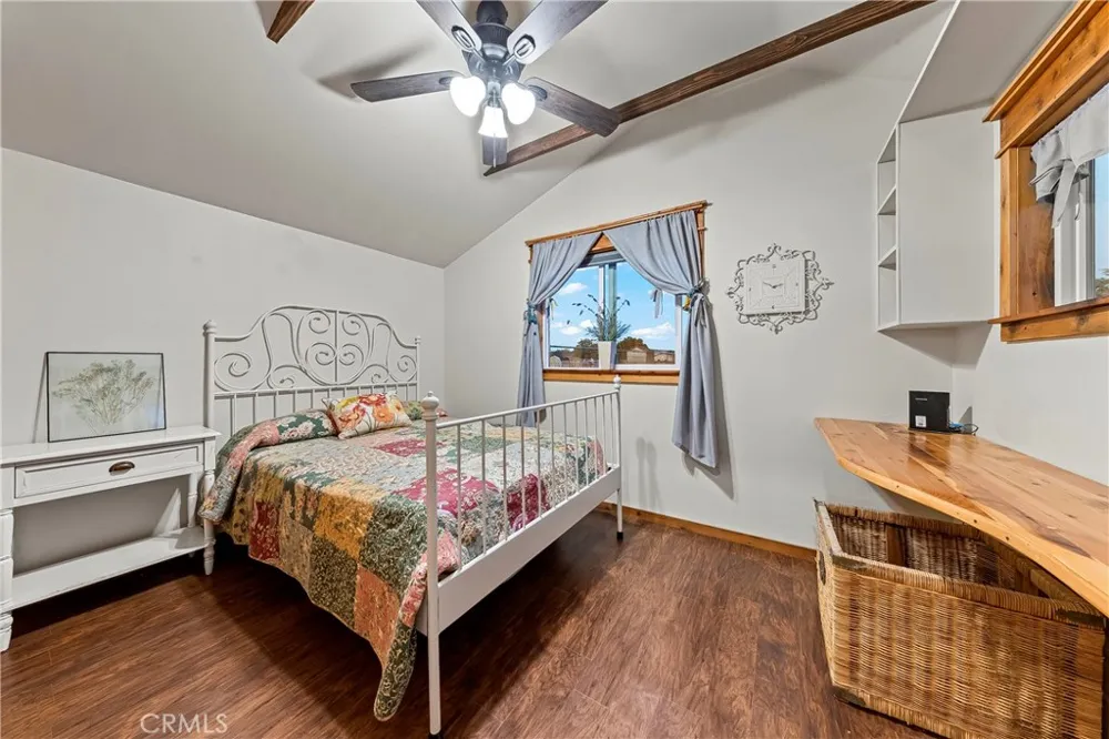 7601 Dogwood Avenue Rosamond, CA 93560