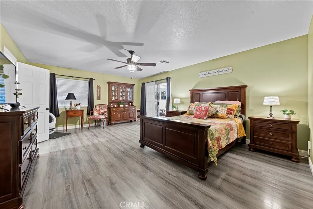 7601 Dogwood Avenue Rosamond, CA 93560