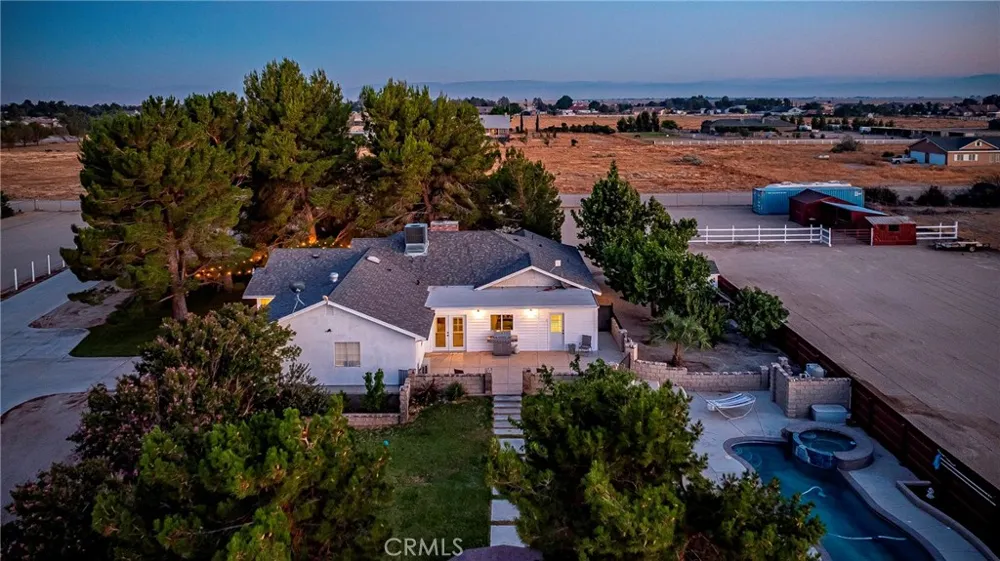 7601 Dogwood Avenue Rosamond, CA 93560