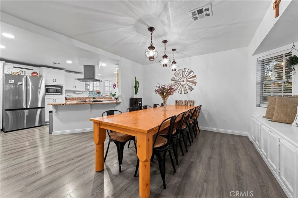 7601 Dogwood Avenue Rosamond, CA 93560