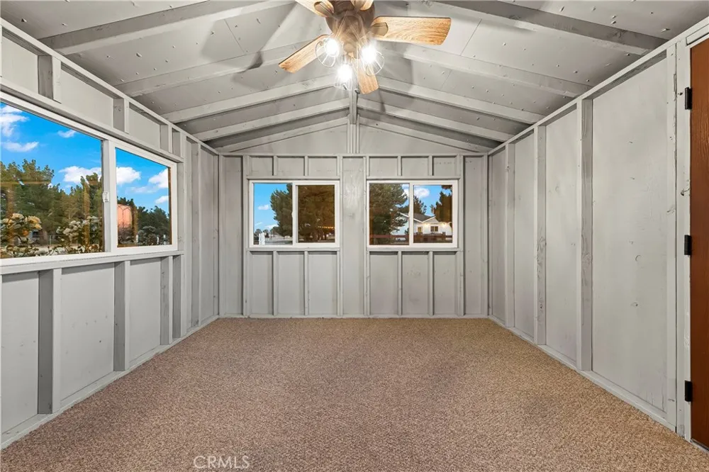 7601 Dogwood Avenue Rosamond, CA 93560