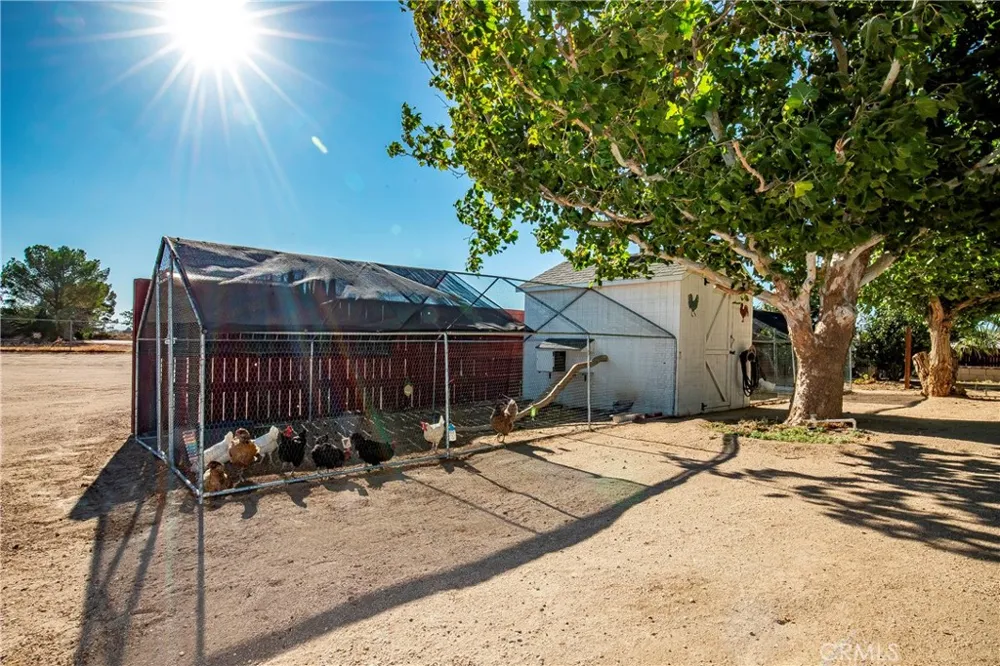 7601 Dogwood Avenue Rosamond, CA 93560