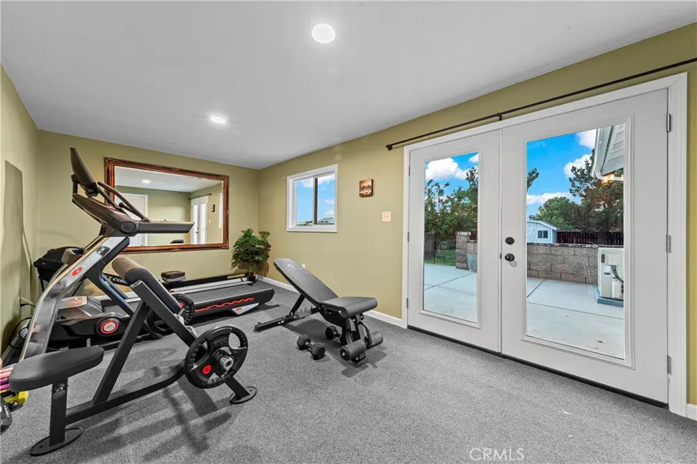 7601 Dogwood Avenue Rosamond, CA 93560