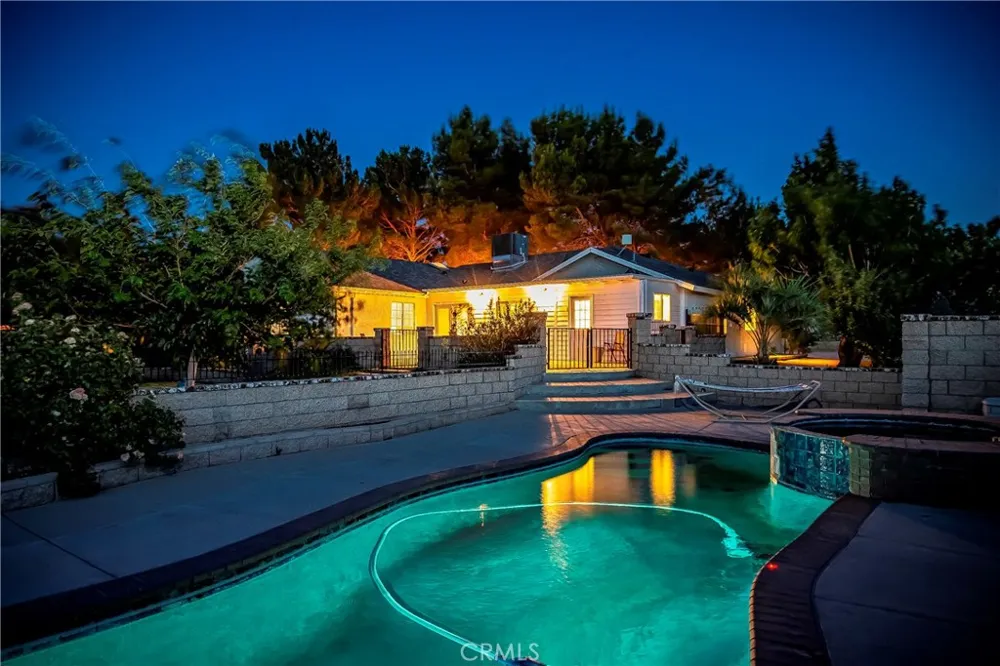 7601 Dogwood Avenue Rosamond, CA 93560