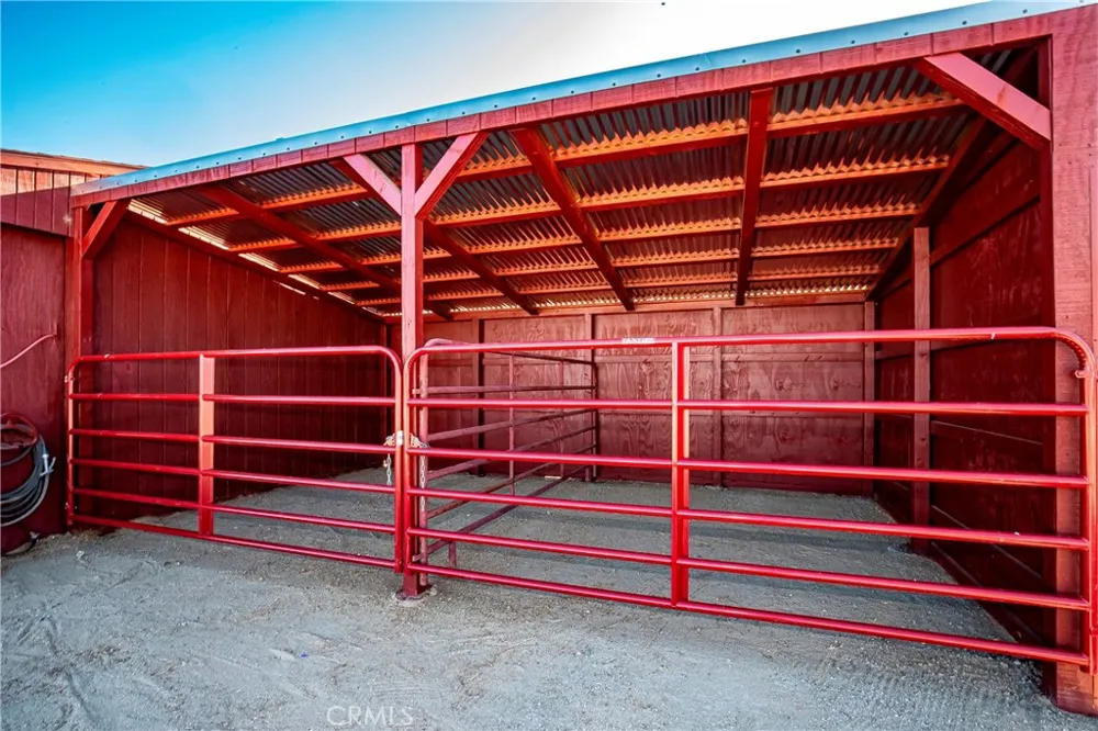 7601 Dogwood Avenue Rosamond, CA 93560