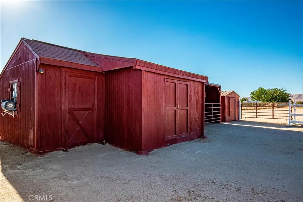 7601 Dogwood Avenue Rosamond, CA 93560