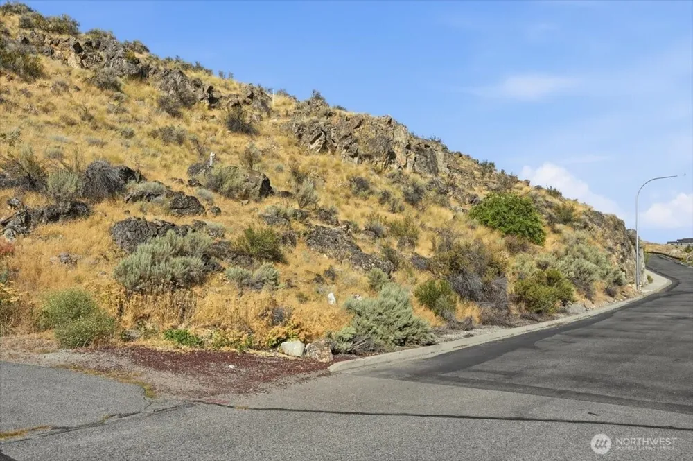 137 Long Drive Chelan, WA 98816
