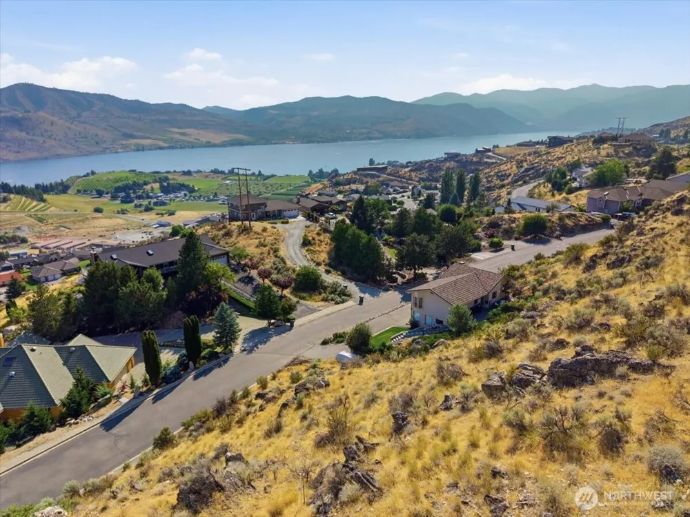 137 Long Drive Chelan, WA 98816
