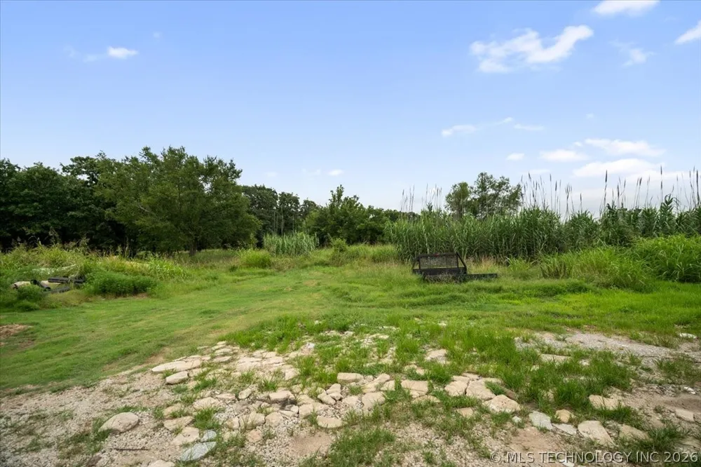 15141 English Road Mounds, OK 74047