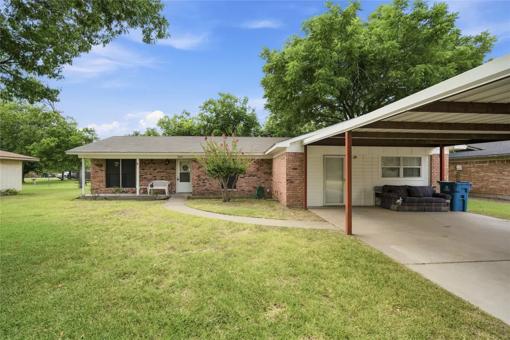 504 E Roosevelt Avenue Whitney, TX 76692