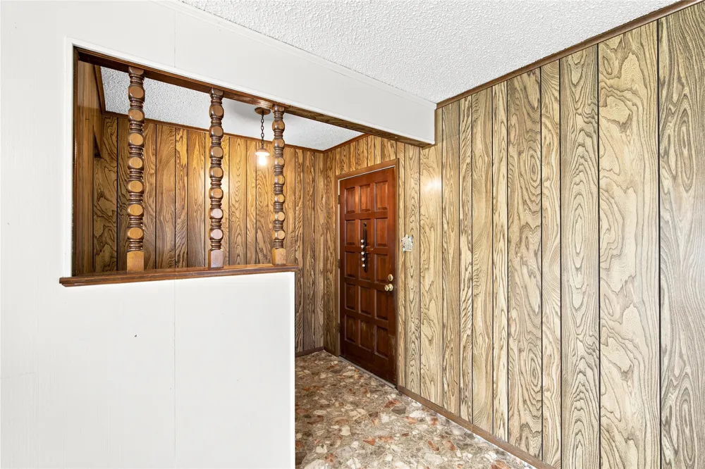 504 E Roosevelt Avenue Whitney, TX 76692